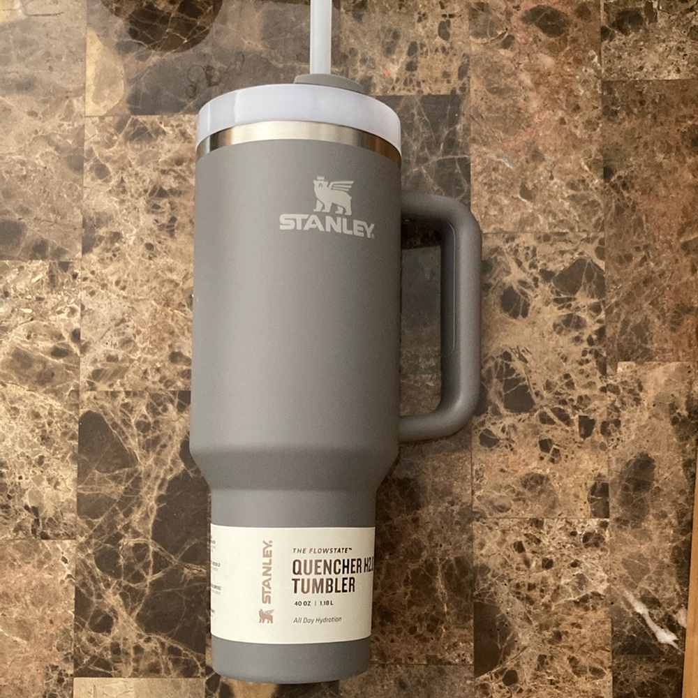 Foxwoods Stanley Gray Quencher H2.0 Tumbler